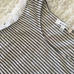 Rose & Olive Ruffle Sleeve Shirt